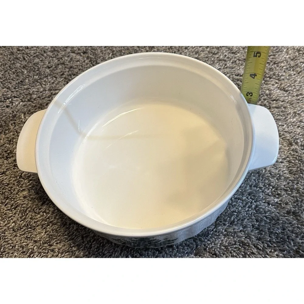 Happy Holidays 1.5 Qt Round Covered Casserole By Nikko